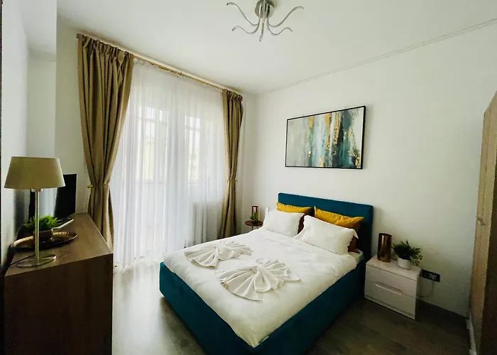 Metropole Apartments University Square